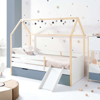 Cuna casita Montessori de madera, con tobogán para juegos y diseño educativo para niños