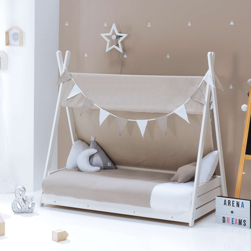 Cama en forma de cabaña de filosofía Montessori con textil marrón/blanco beige aesthetic arena