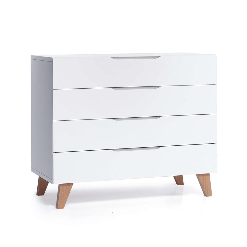 Cameretta in bianco e legno stile nordico per neonati · Lifestyle Origin