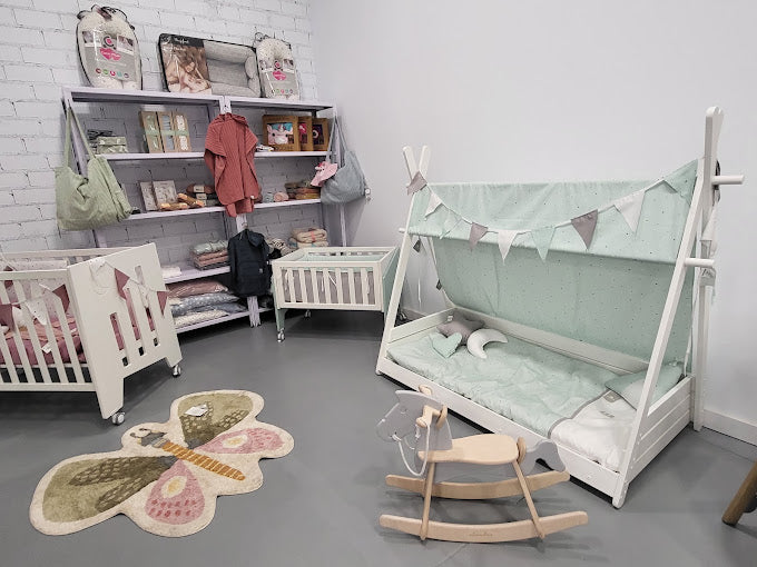 Exposición de cunas y Cama Montessori en Dappbaby