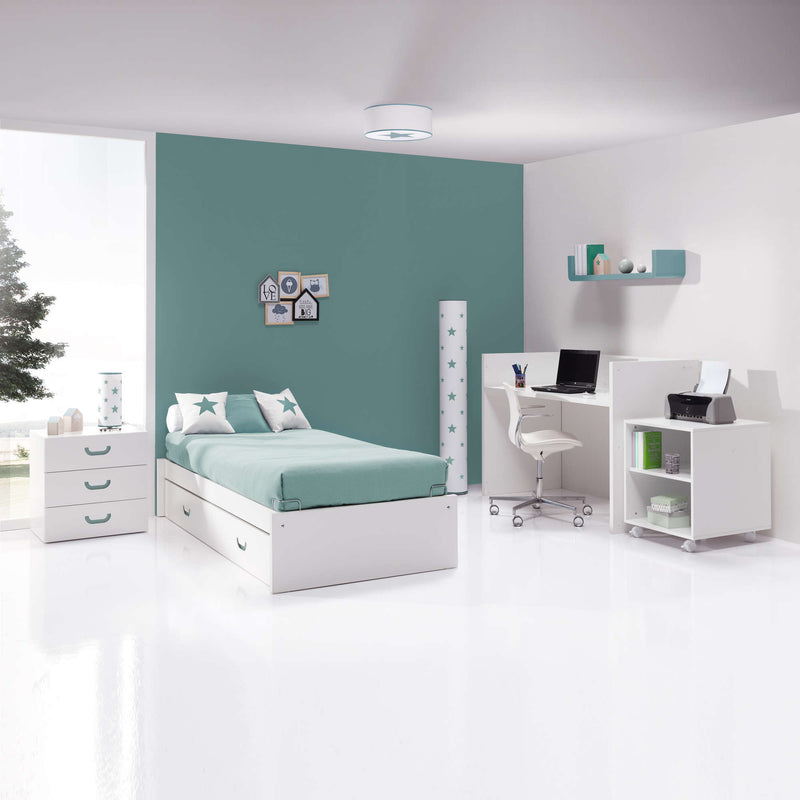 Habitación verde con estantería y cama nido Joy